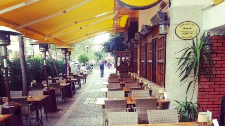 İzmir’de bir İtalyan: Ristorante Pizzeria Venedik
